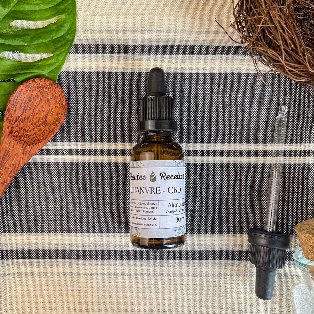 Alcoolature de Chanvre CBD BIO - Extrait concentré de fleurs et feuilles