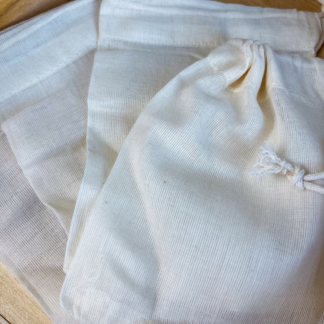 Sachet d'Infusion en Coton Bio - Filtration naturelle et zéro déchet