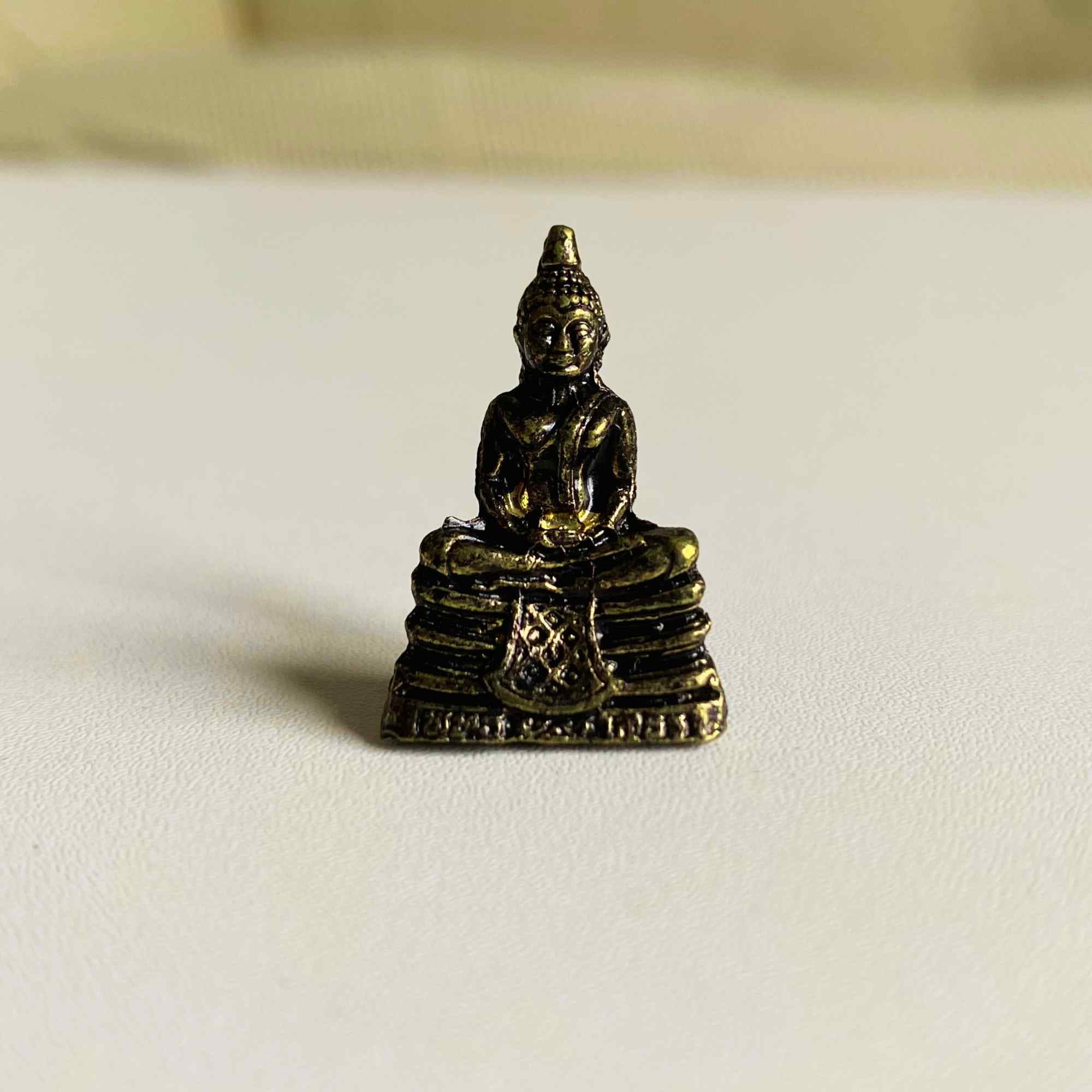 Amulette Luang Phor Sothon – Talisman bouddhiste pour examens, travail et chance, zoom