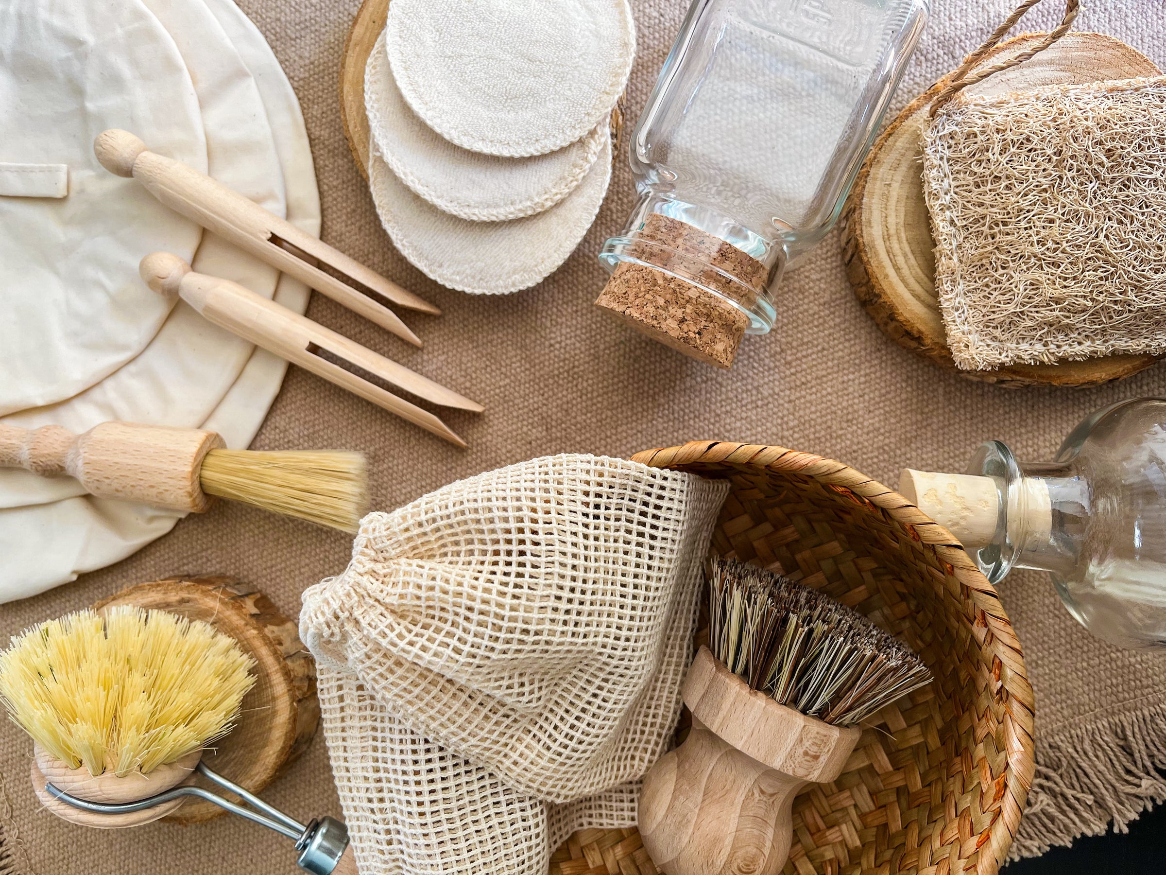 Des artisans engagés au quotidien pour vous apporter le meilleur et de perpétuer les traditions. Plantes et Recettes