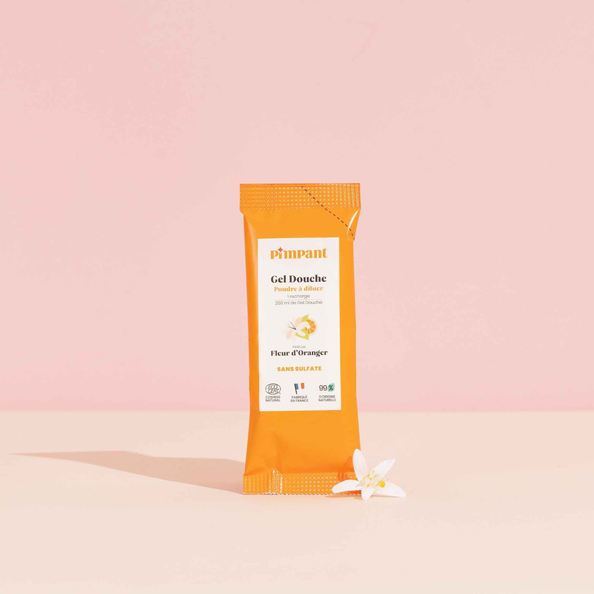 Gel douche à la fleur d’oranger Pimpant en recharge à diluer, naturel et écologique, disponible avec flacon en verre réutilisable.
