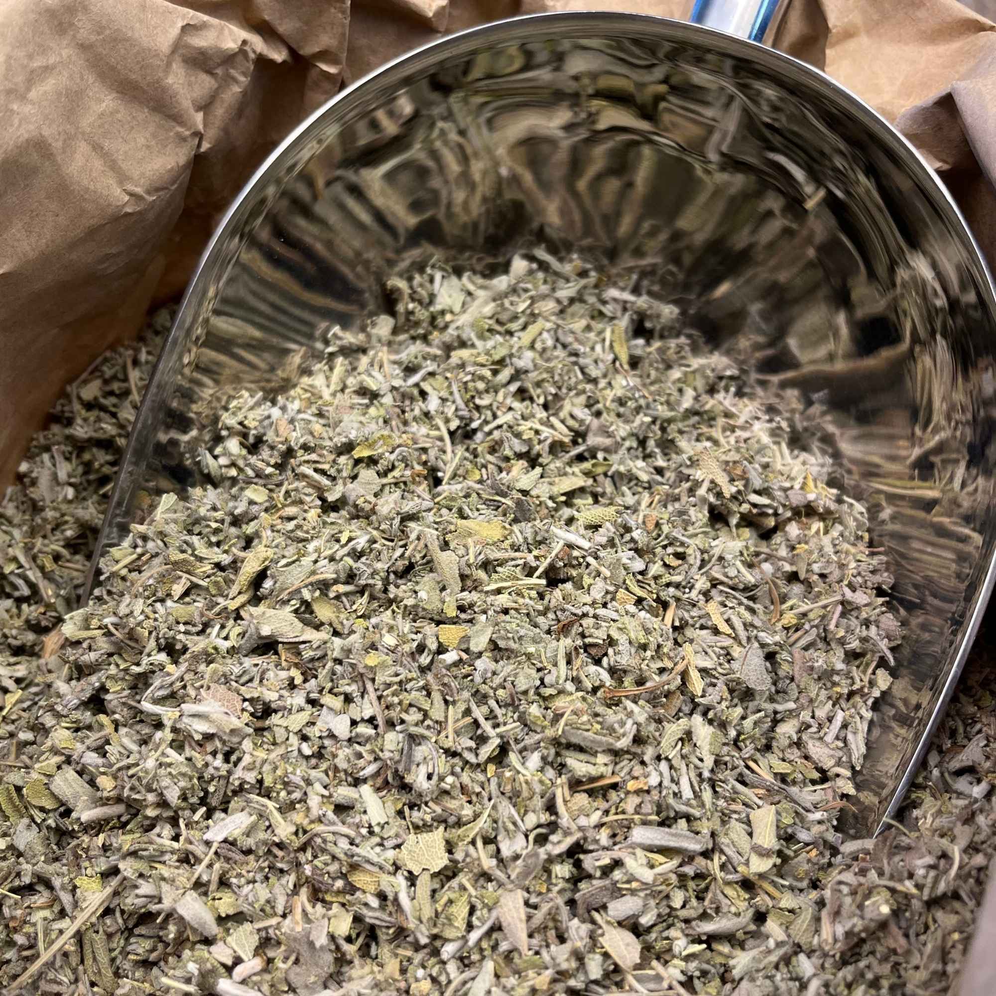 Photo de sauge feuilles bio séchée vendue par Plantes & Recettes, spécialisée en plantes médicinales de qualité.