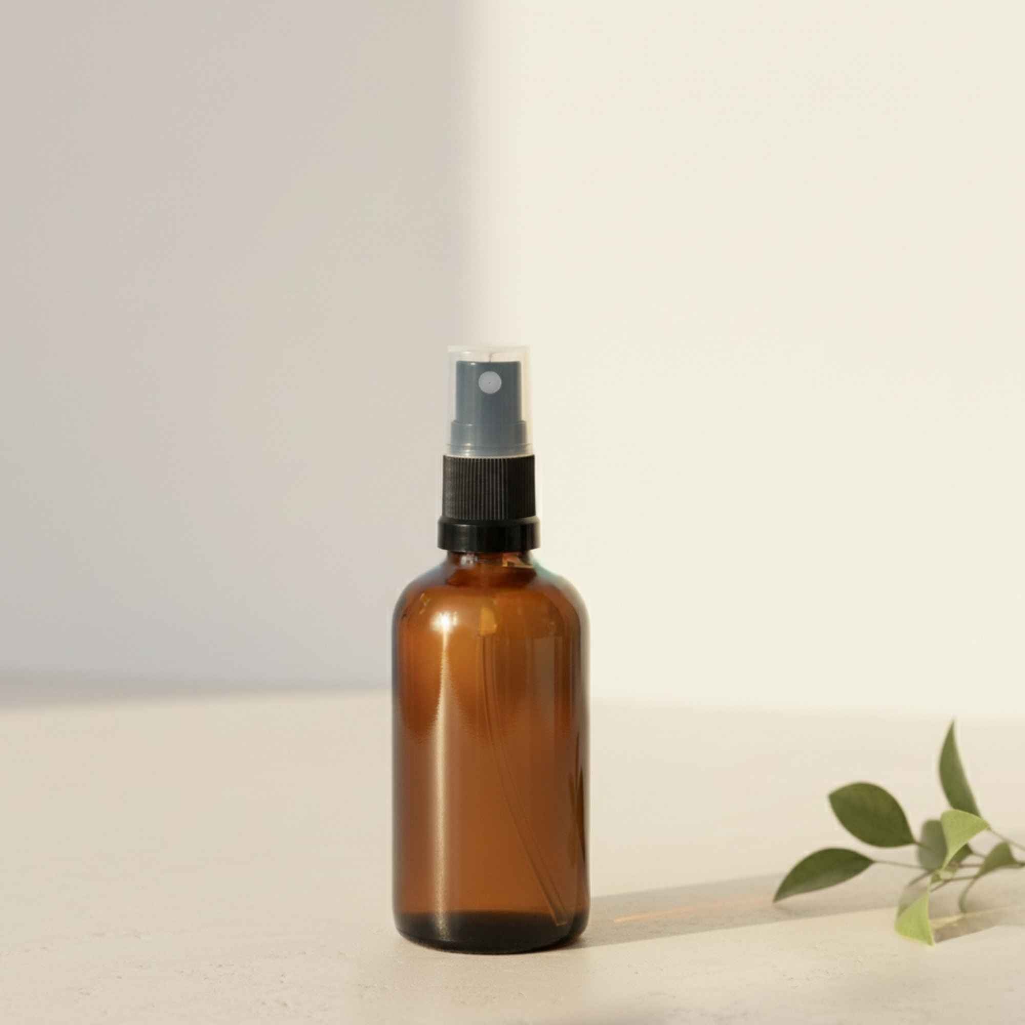 Flacon 100 ml Plantes & Recettes pour huiles, hydrolats et brumes végétales.