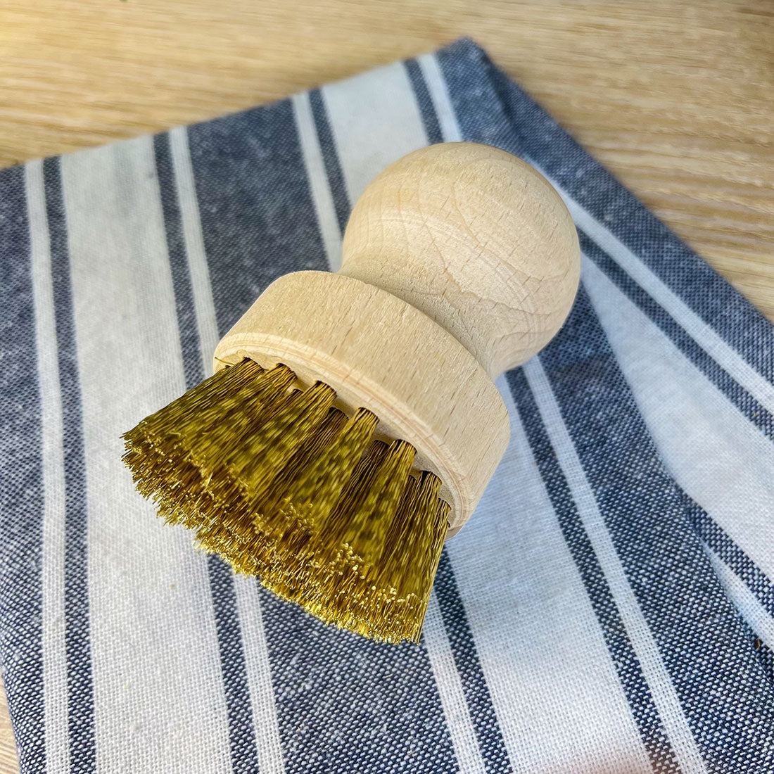 Brosse de Cuisine en Laiton – Nettoyage Efficace