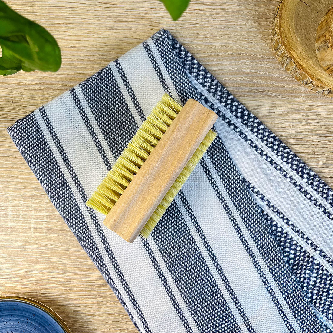 Brosse à ongles en hêtre et fibres d’agave – Hygiène naturelle