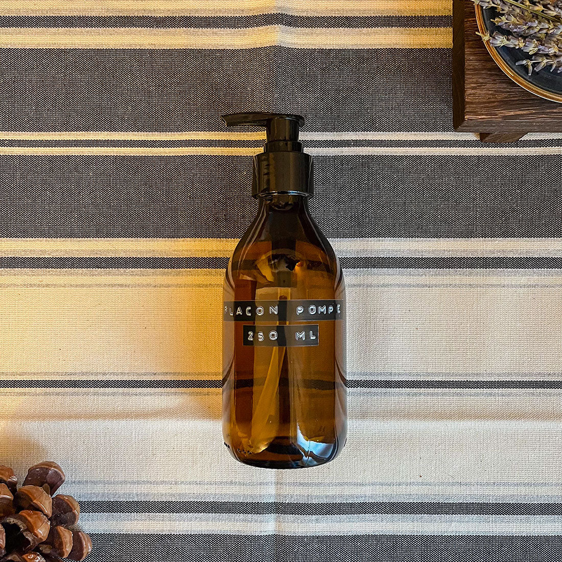 Flacon pompe en verre ambré 250ml – Idéal pour savons et cosmétiques maison
