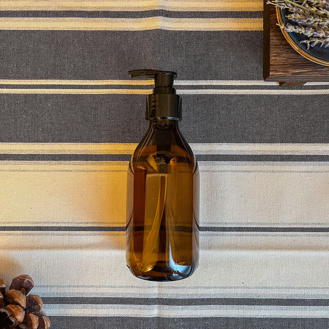 Flacon pompe en verre ambré 250ml – Idéal pour savons et cosmétiques maison
