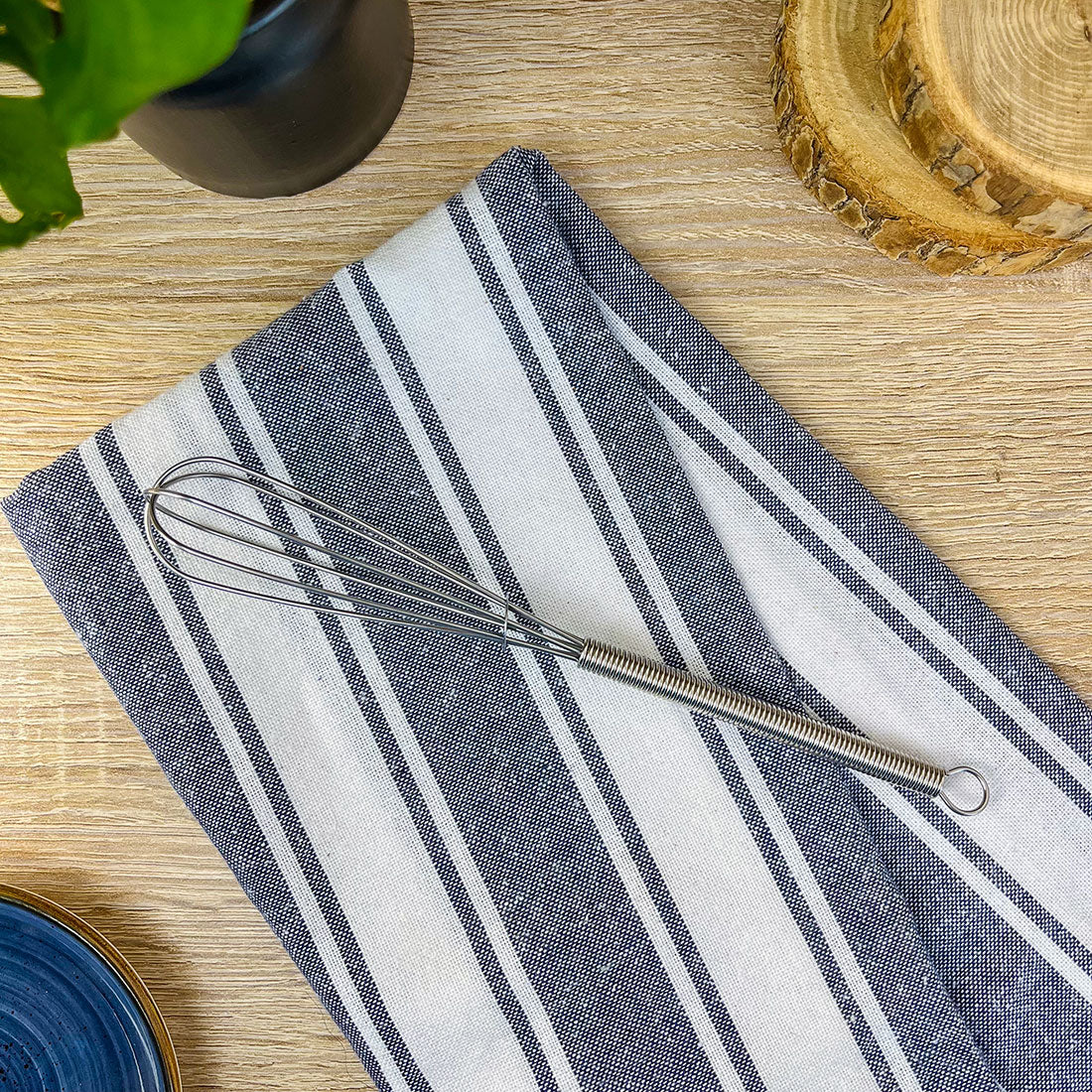 Fouet en Acier Inoxydable 18 cm - Outil de cuisine pratique et résistant