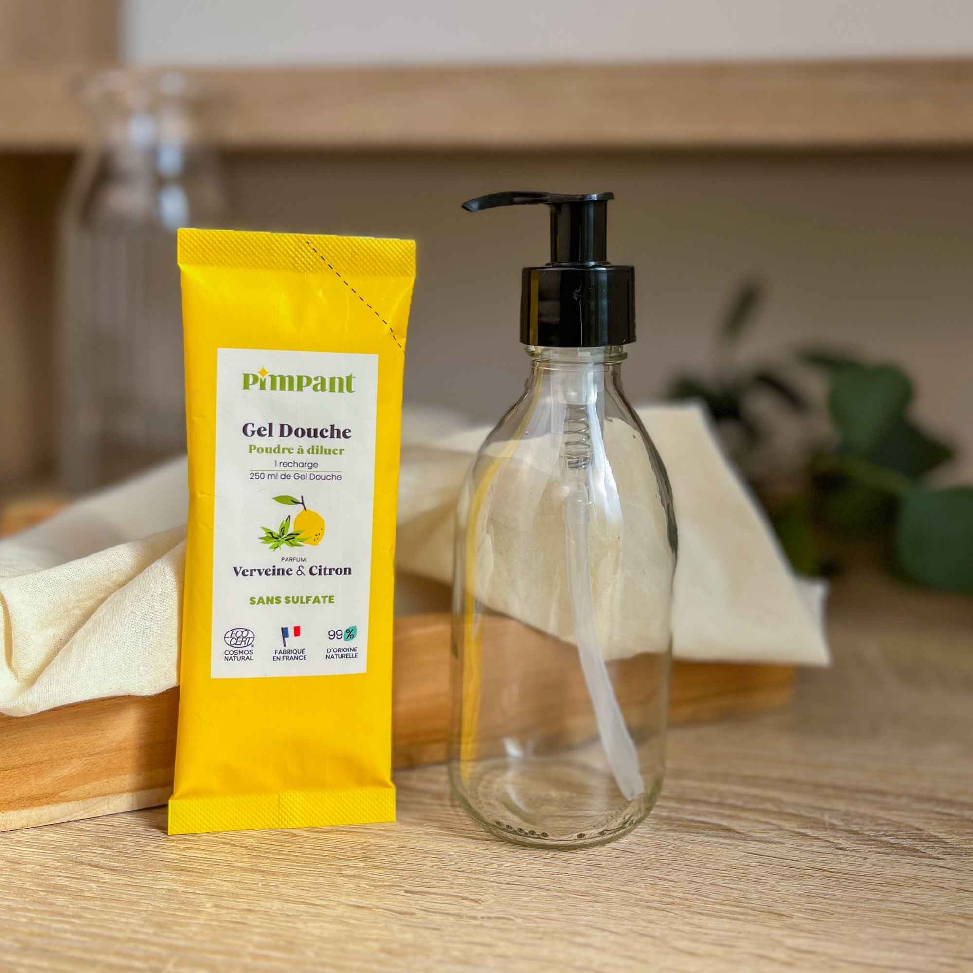 Gel douche naturel Pimpant vendu par Plantes & Recettes.