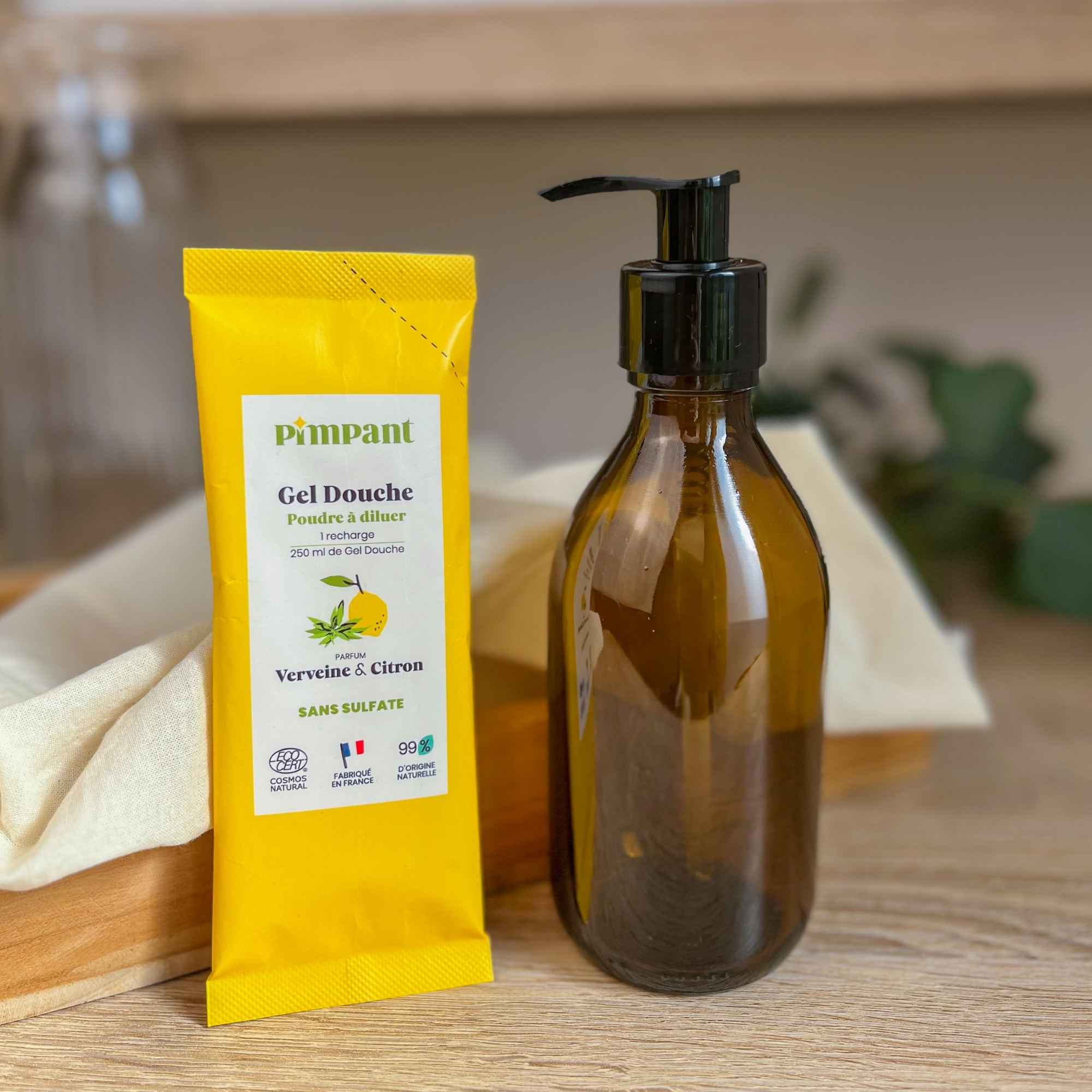 Poudre à diluer verveine citronnée pour gel douche maison.