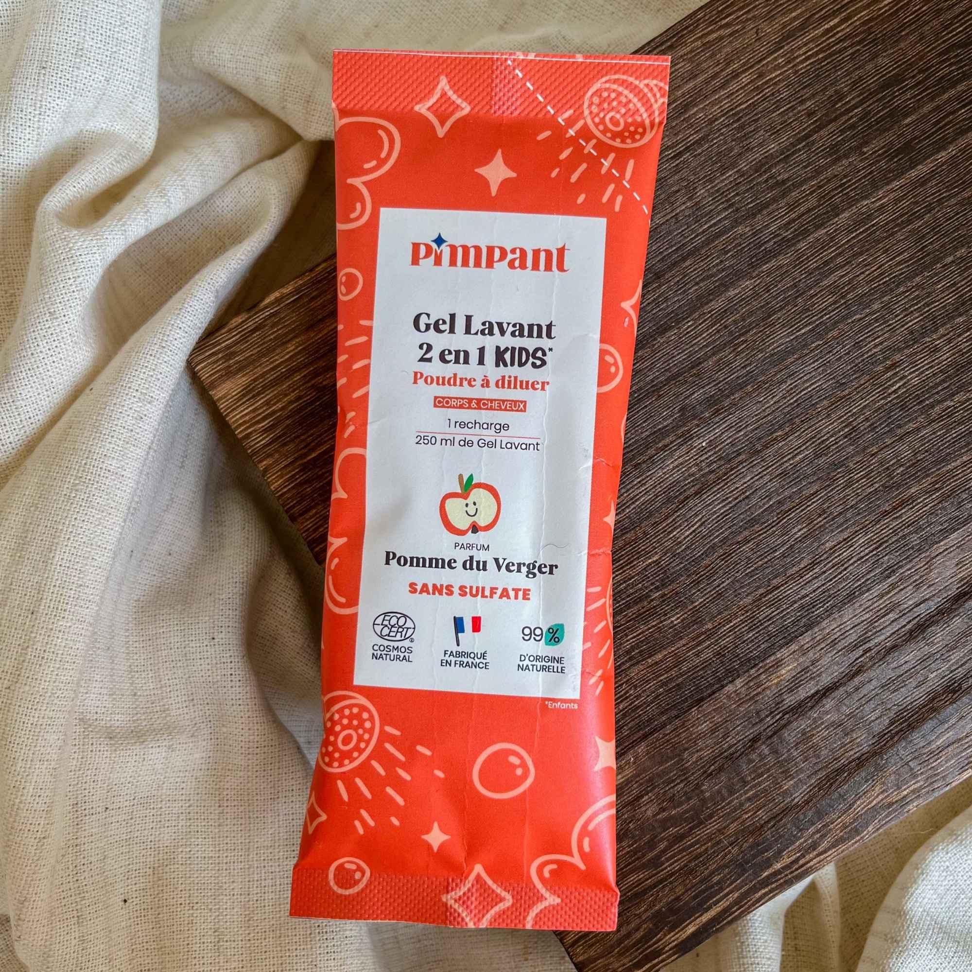 Recharge naturelle douce pour le corps et les cheveux des enfants.