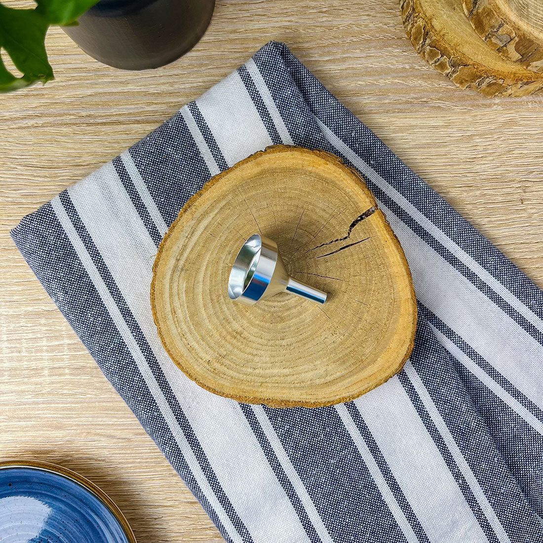 Petit Entonnoir en Inox - Parfait pour liquides et ingrédients secs