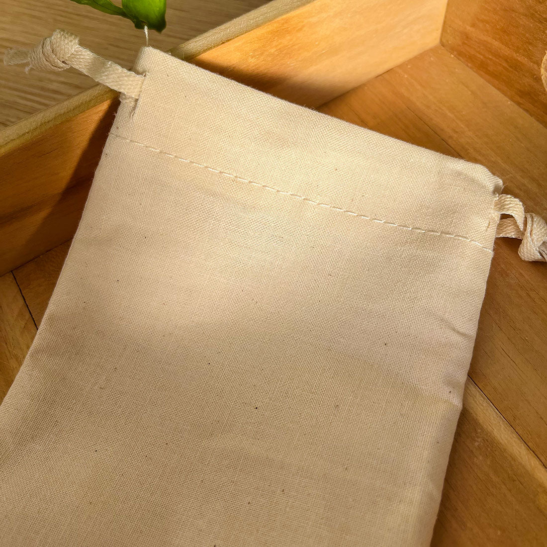 Pochette en coton naturel écru 10,5x15cm pour huiles essentielles et accessoires cosmétiques
