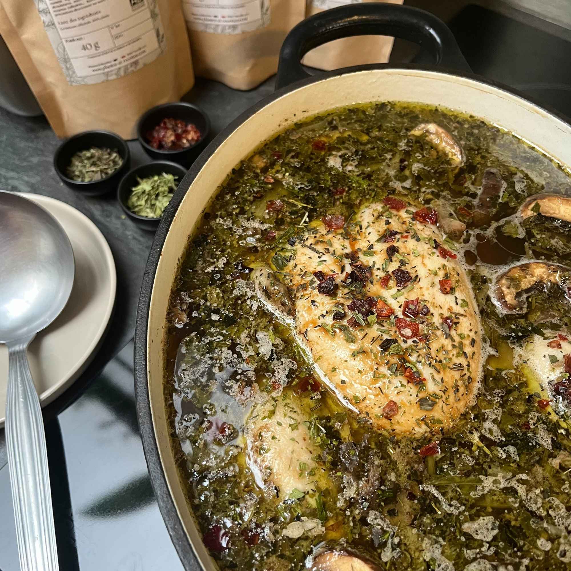 Je fais 4 recettes faciles avec des plantes sauvages