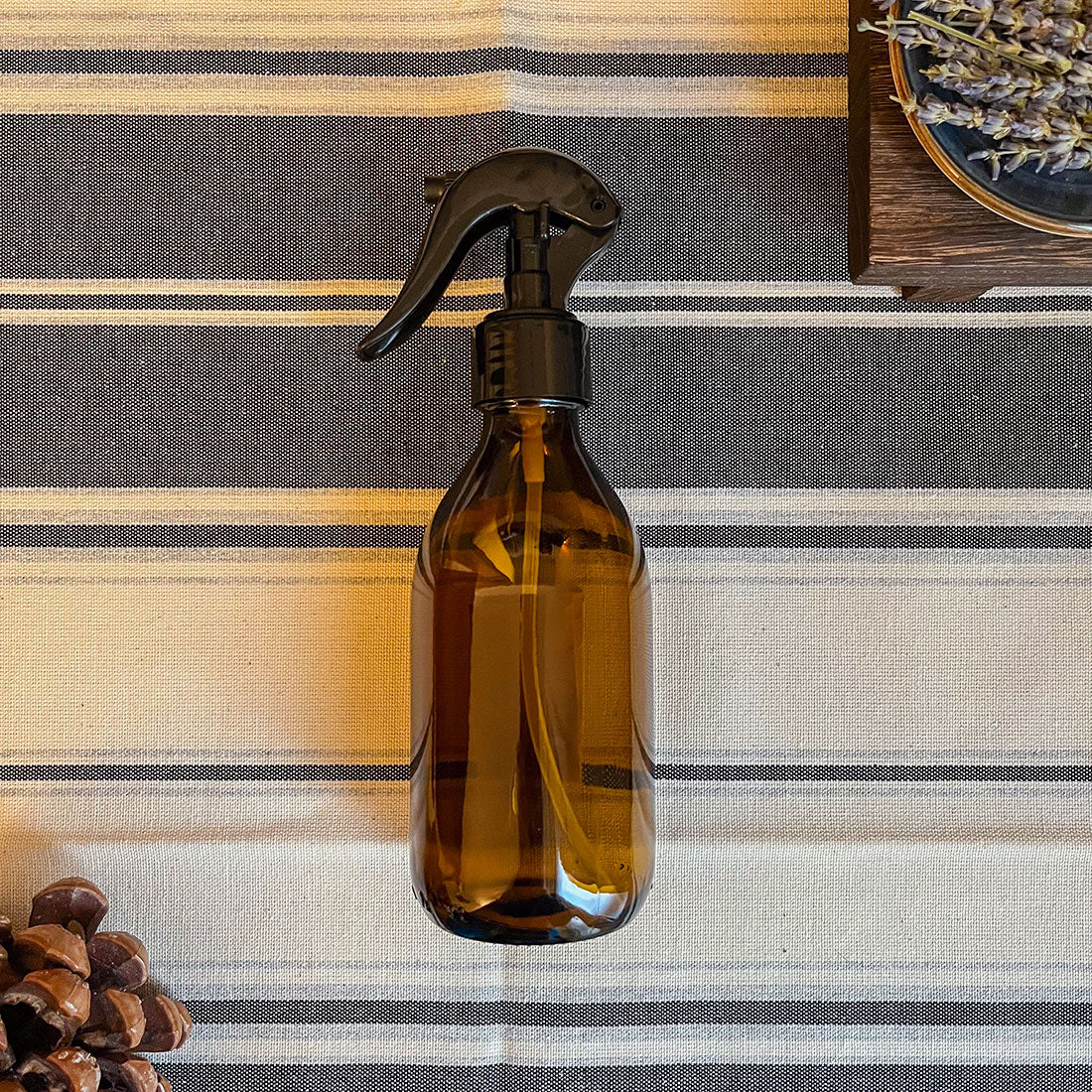 Vaporisateur en verre ambré 250ml avec spray à gâchette – Flacon en verre pour nettoyants naturels