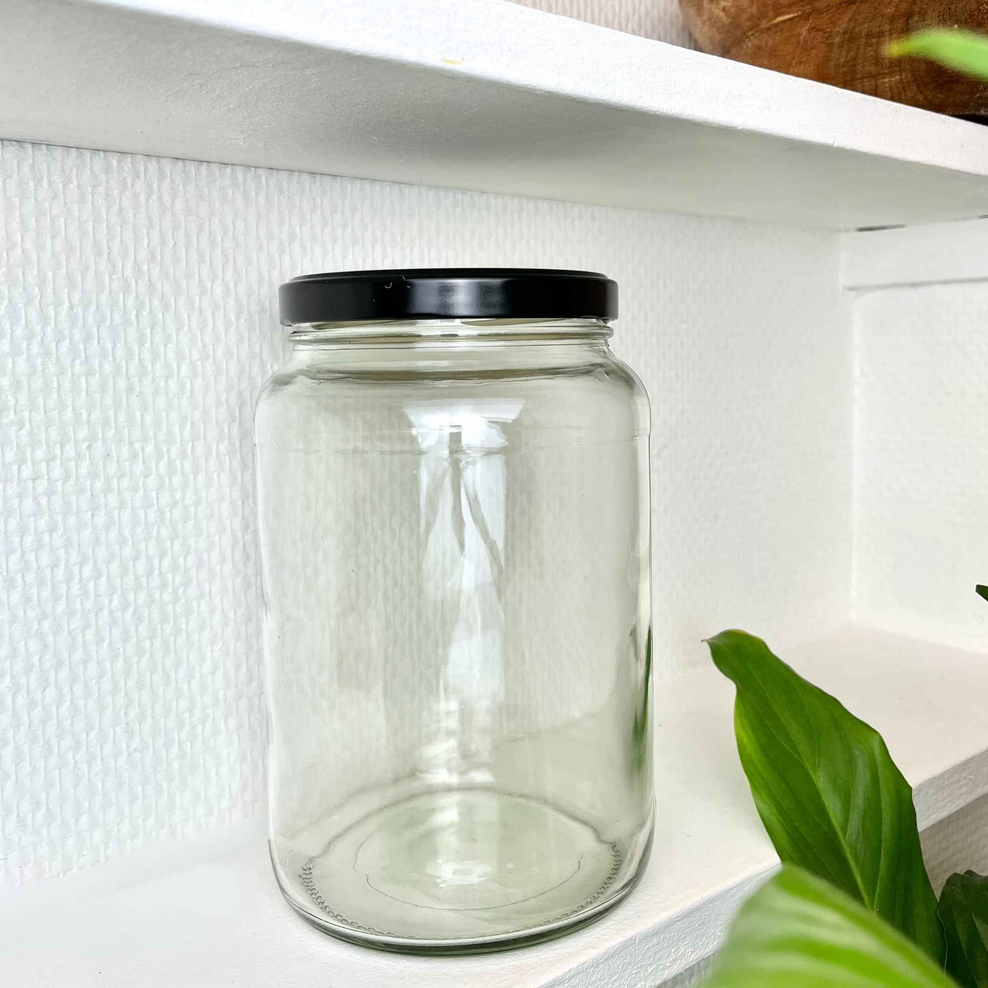 Récipient robuste et pratique pour boissons fermentées et kombucha maison.