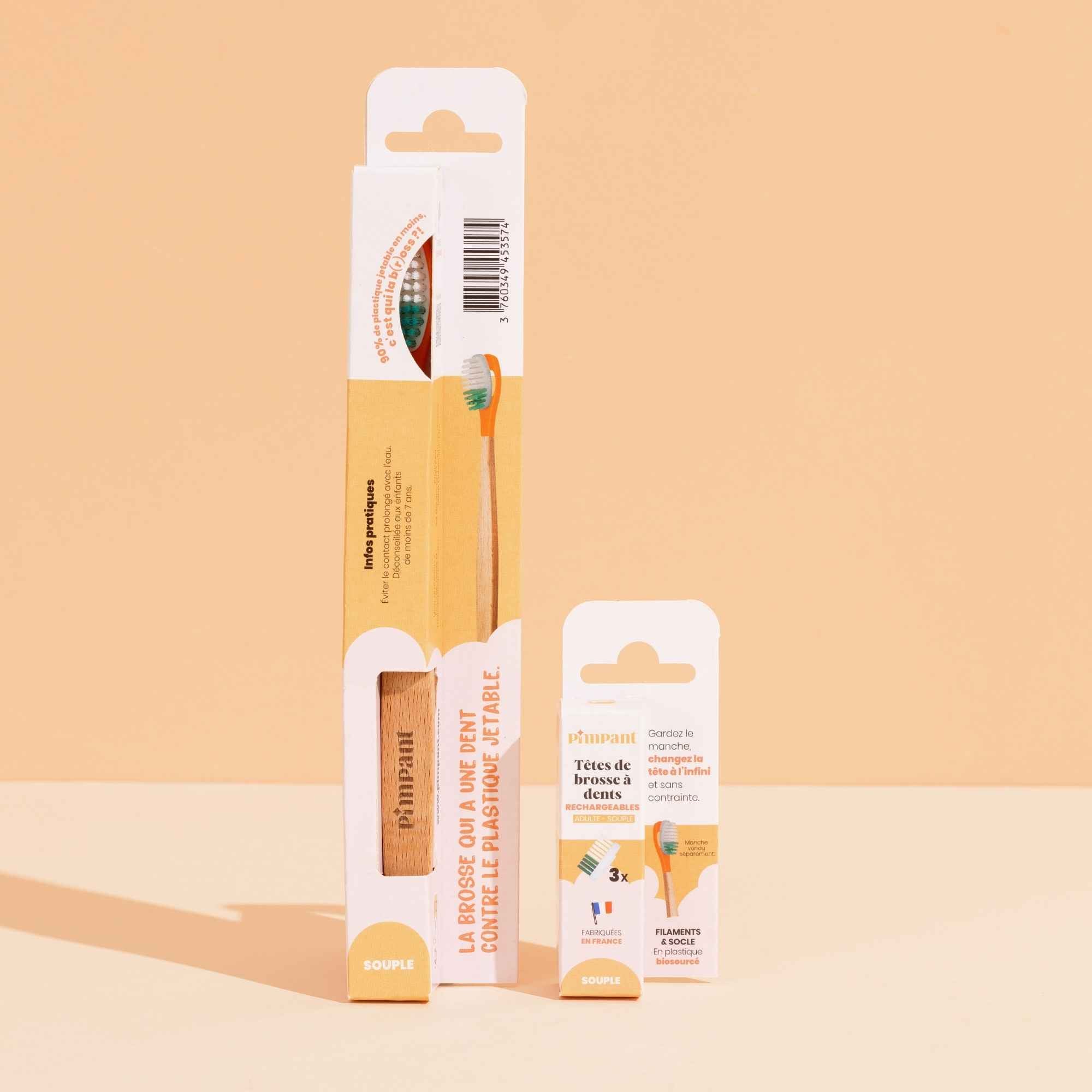 Brosse à dents rechargeable Pimpant avec manche en bois de charme et tête souple biosourcée et 3 têtes de brosse à dents. Fabriquée en France, écologique et zéro déchet.