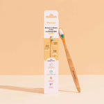 Brosse à dents rechargeable Pimpant avec manche en bois de charme et tête souple biosourcée. Fabriquée en France, écologique et zéro déchet.