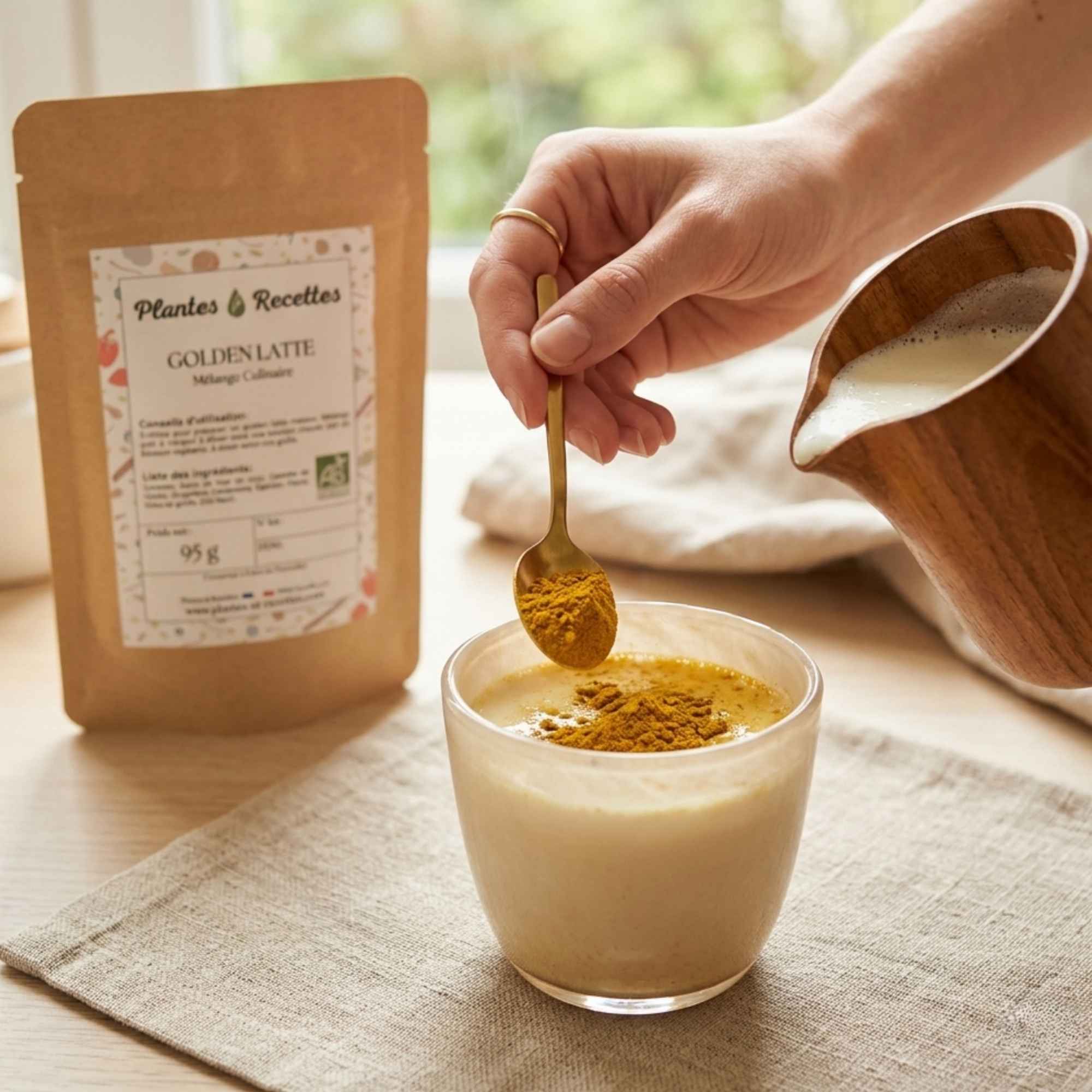 Épices pour lait d’or au curcuma boisson traditionnelle et réconfortante
