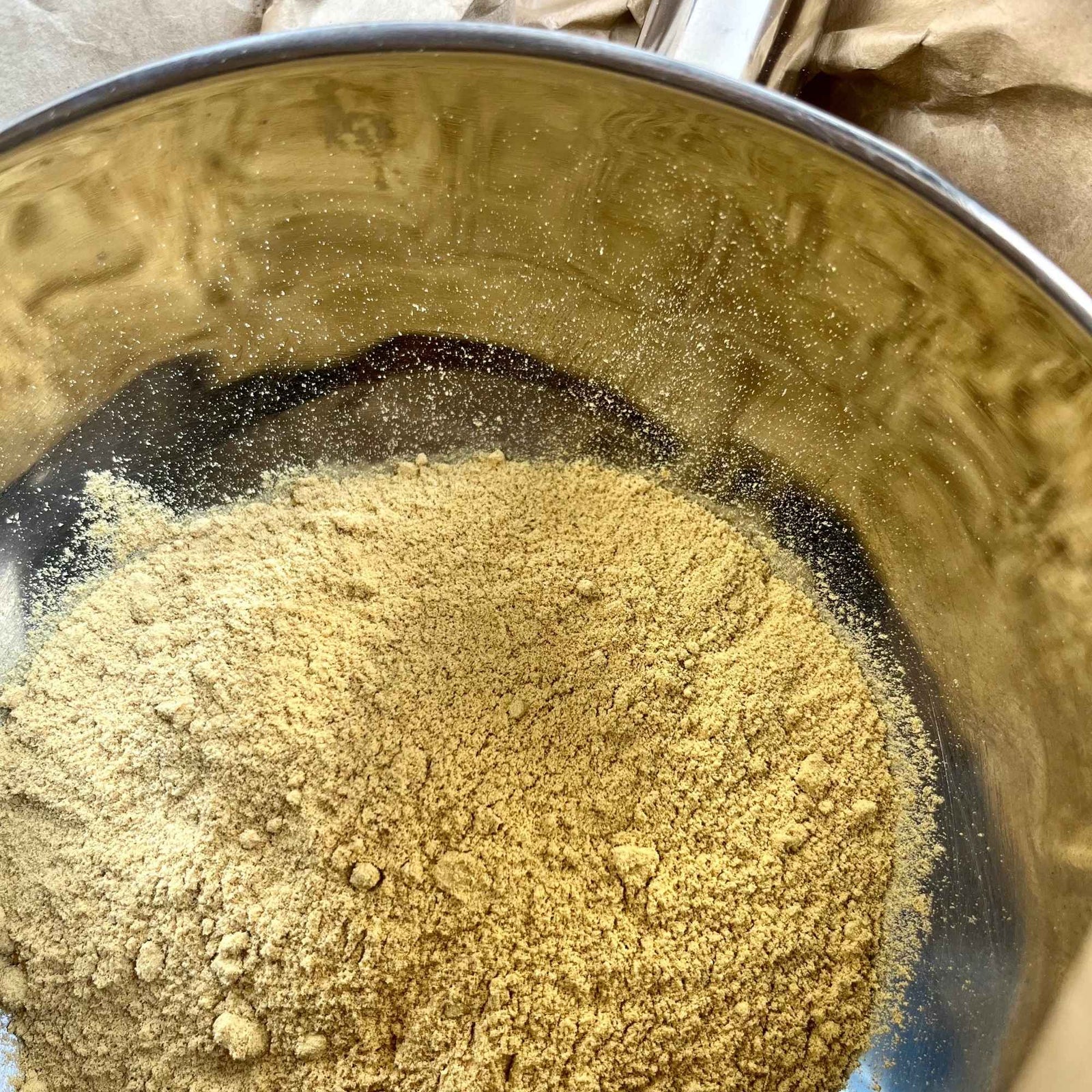 Poudre de gingembre bio Plantes & Recettes, qualité herboristerie, idéale pour gélules maison, recettes bien-être et boissons naturelles.