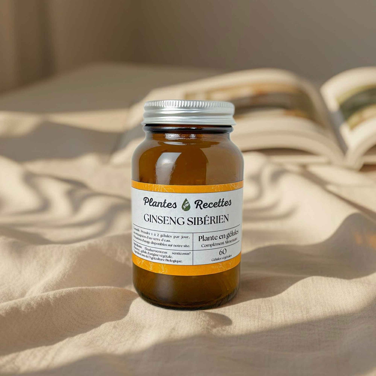 Gélules de ginseng sibérien bio Plantes & Recettes, complément tonus et vitalité, qualité herboristerie, fabrication française, capsules végétales vegan en pilulier verre ambré, cure 1 mois.