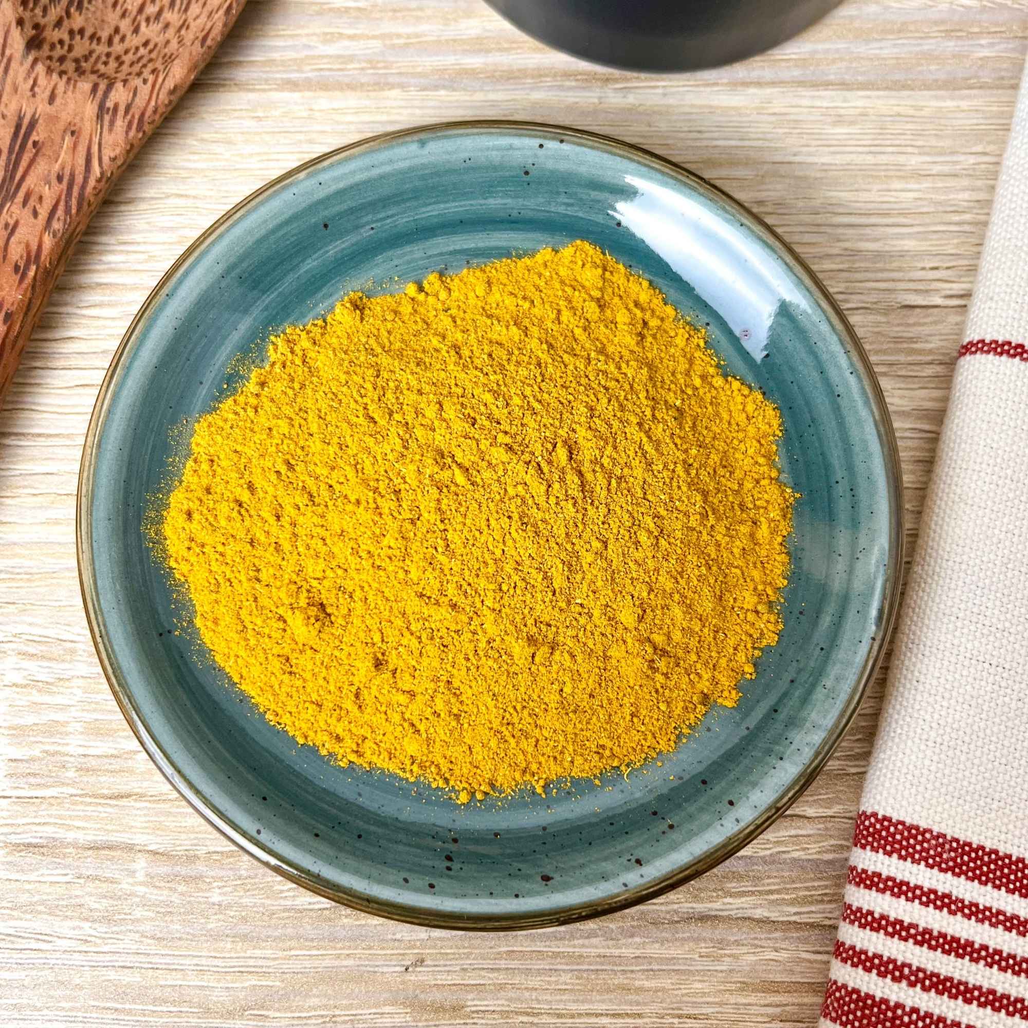 Mélange d’épices bio pour golden latte aux notes chaudes et dorées