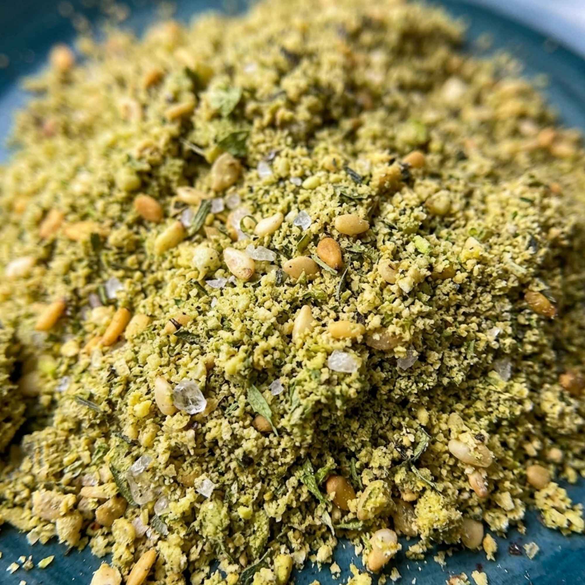 Gomasio pour légumes à base d’ail des ours pour plats savoureux
