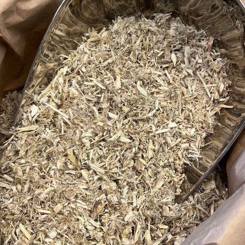 Photo de guimauve  racines bio séchée vendue par Plantes & Recettes, spécialisée en plantes médicinales de qualité.