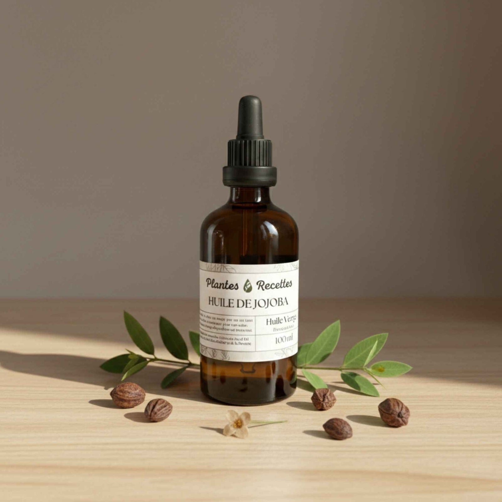 Huile végétale de jojoba certifiée COSMOS en flacon en verre ambré avec compte-gouttes, adaptée aux soins du visage, du corps et des cheveux – Plantes & Recettes