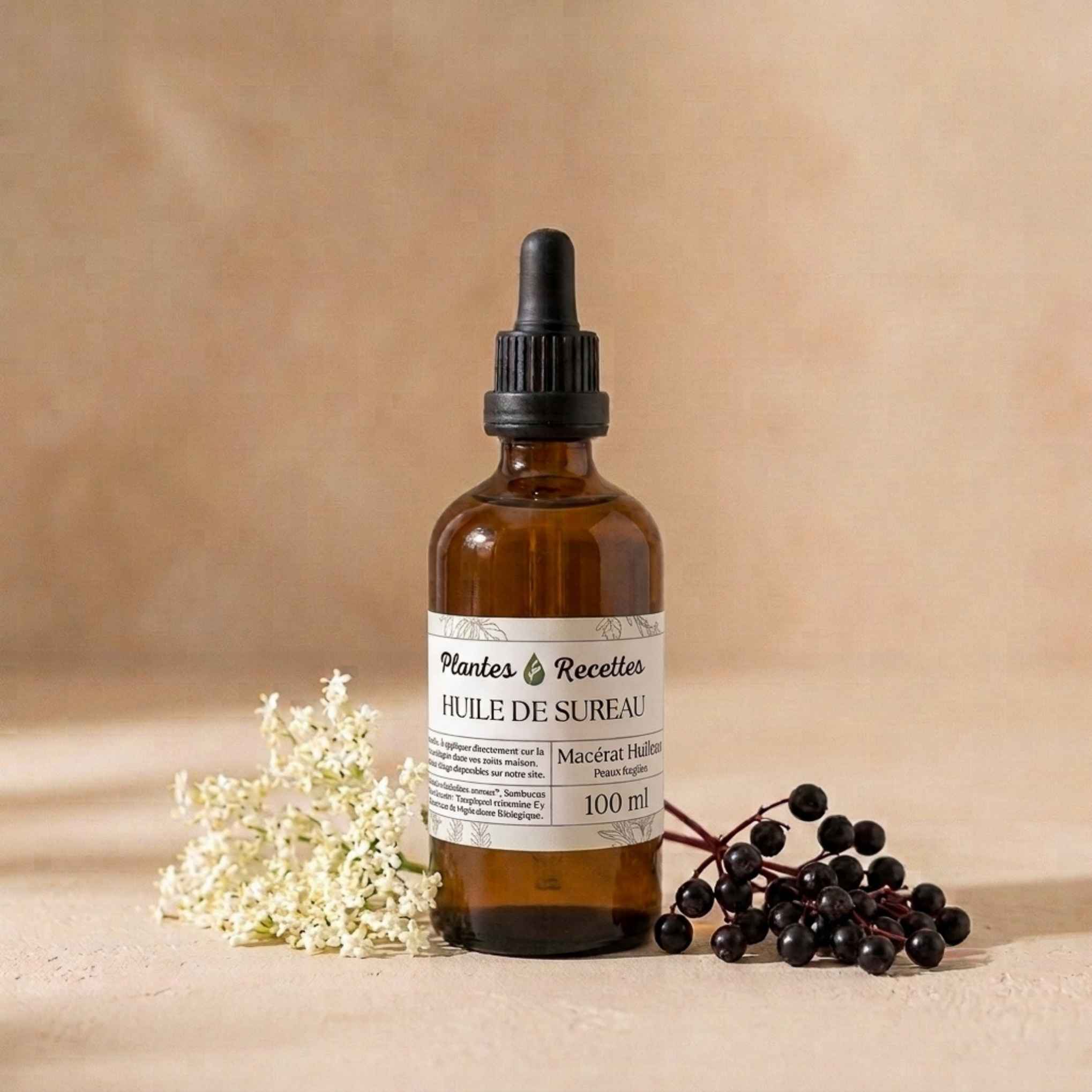 Huile de Sureau BIO Plantes & Recettes, macérât huileux artisanal traditionnellement apprécié pour accompagner les soins des peaux fragiles.