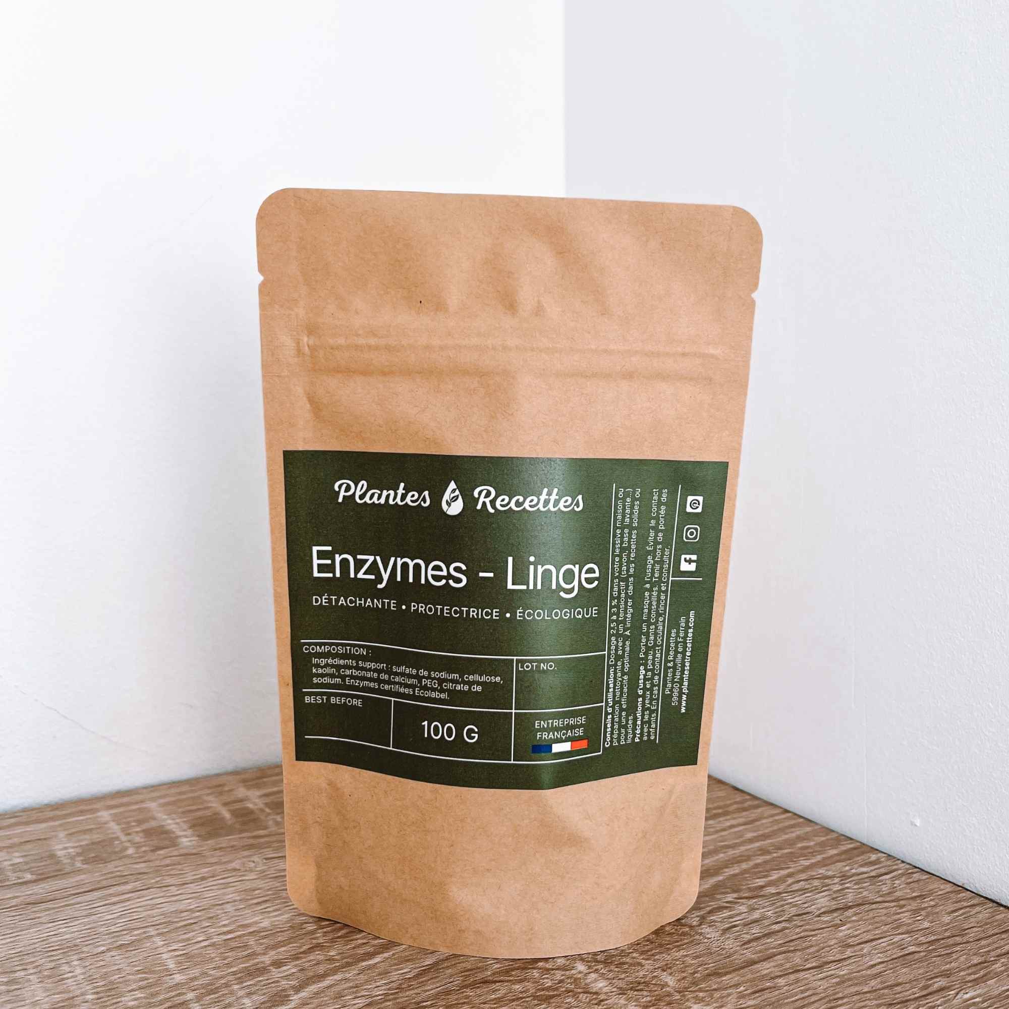Booster naturel pour lessive, idéal contre les taches tenaces.