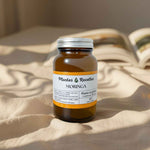 Gélules de moringa bio Plantes & Recettes, complément riche en nutriments pour la vitalité et le soutien de l’immunité, qualité herboristerie, fabrication française, capsules végétales vegan en pilulier verre ambré, cure 1 mois.