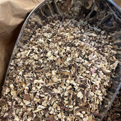 Photo de pissenlit  racines france bio séchée vendue par Plantes & Recettes, spécialisée en plantes médicinales de qualité.