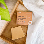 Savon naturel au beurre de karité Comme Avant, surgras et doux pour la peau, présenté en format solide.
