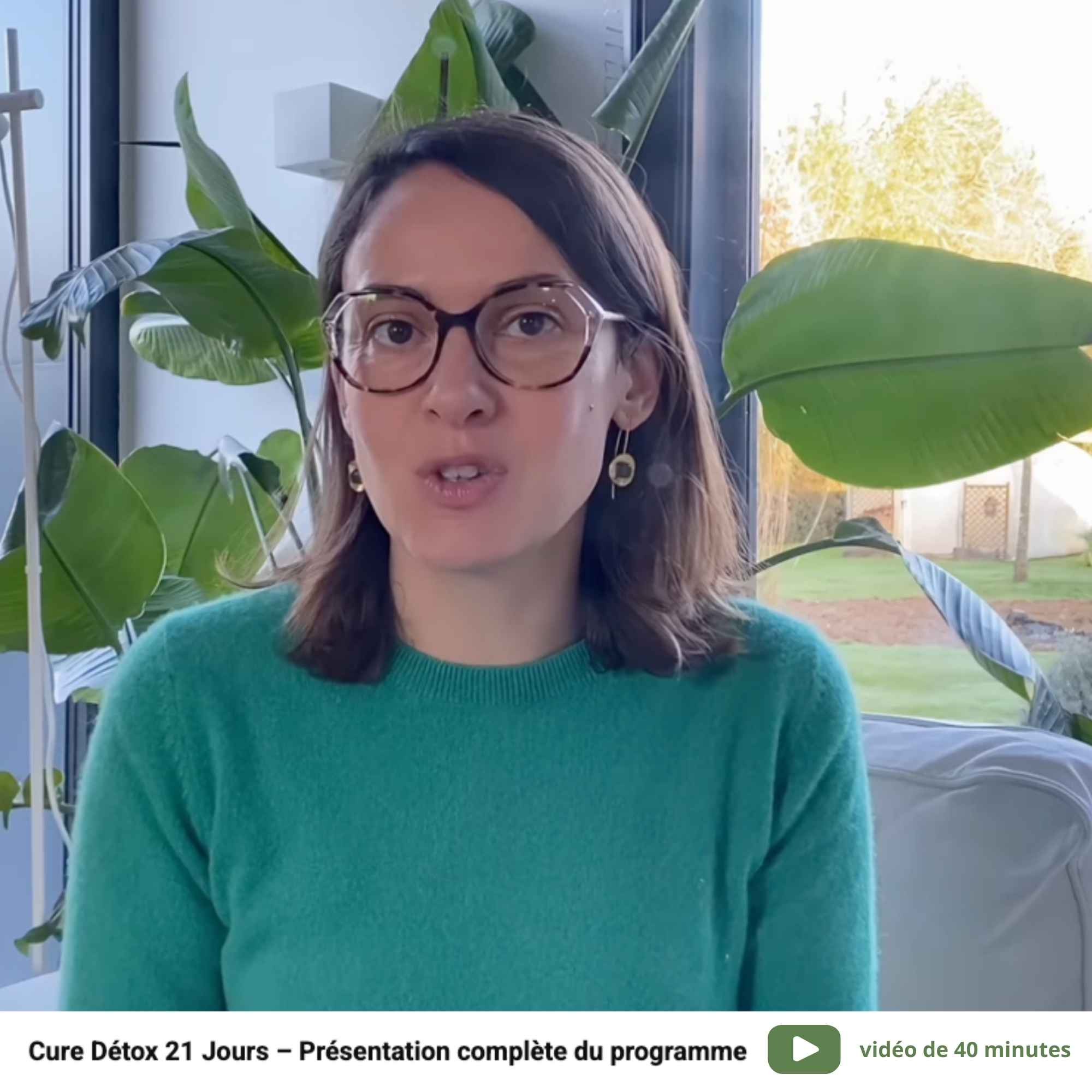 Agathe, docteur en pharmacie, dans la vidéo de 40 minutes de la formation Cure Détox 21 jours – émonctoires, alimentation et tisanes